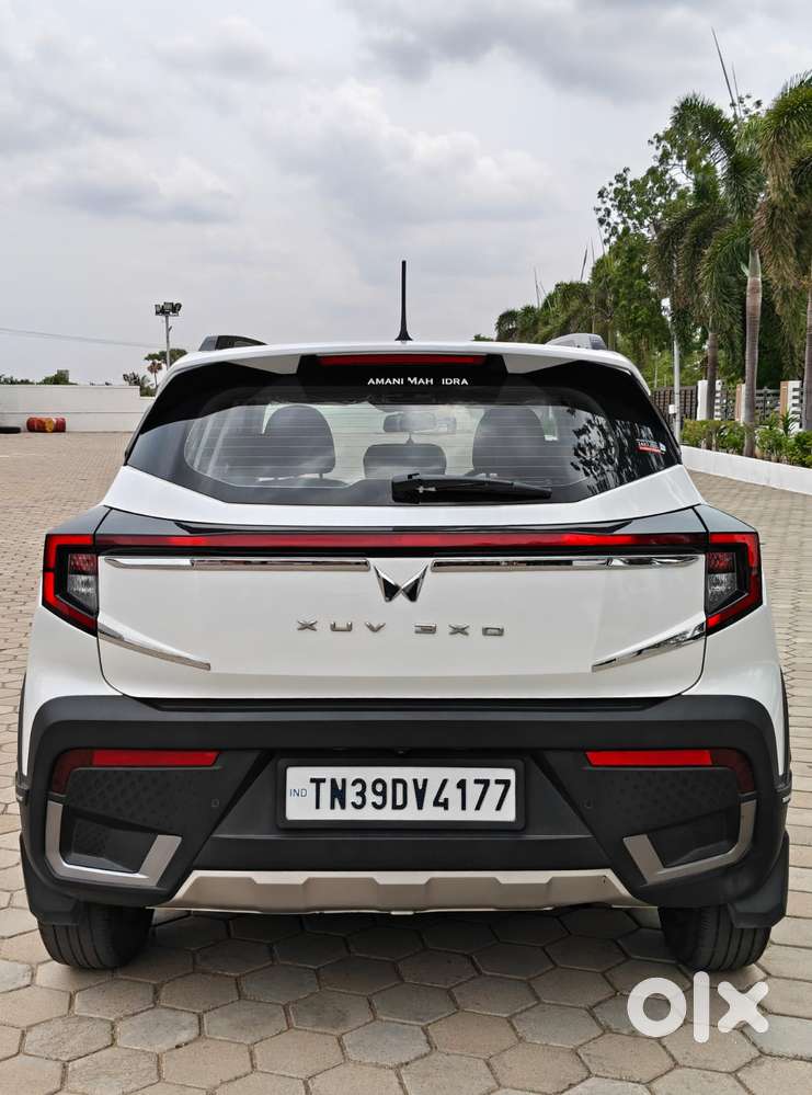 Mahindra Xuv 3xo Ax7l Petrol Mt, 2024, Petrol