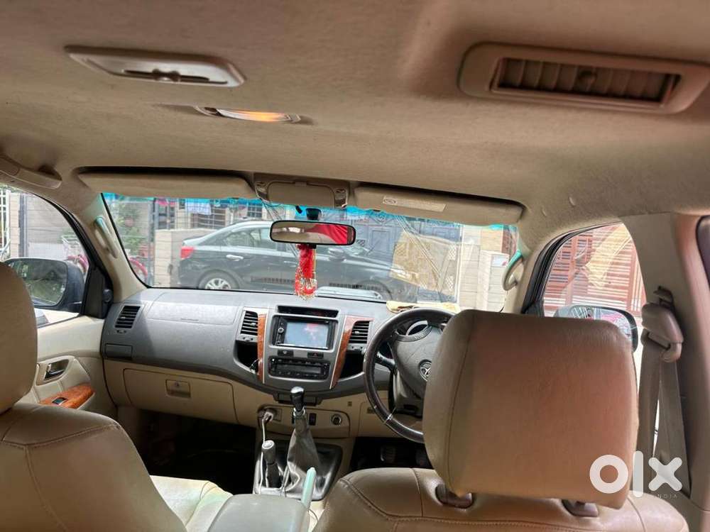 Toyota Fortuner 4x4 – Dec 2011  Strong & Reliable Suv