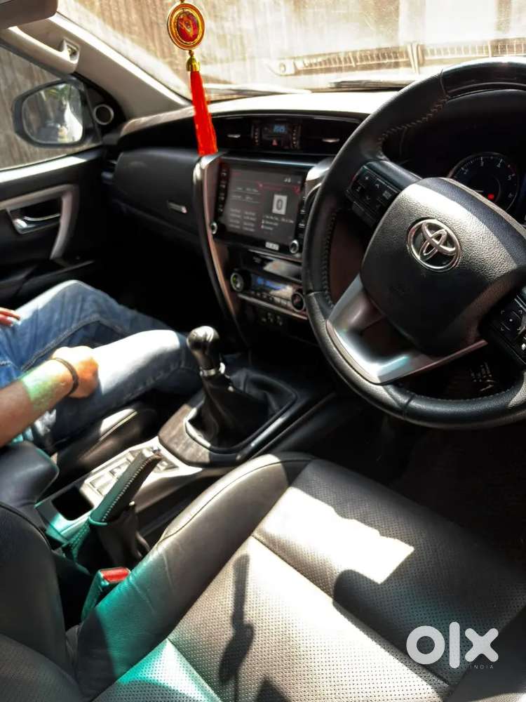 Toyota Fortuner Legender 2022