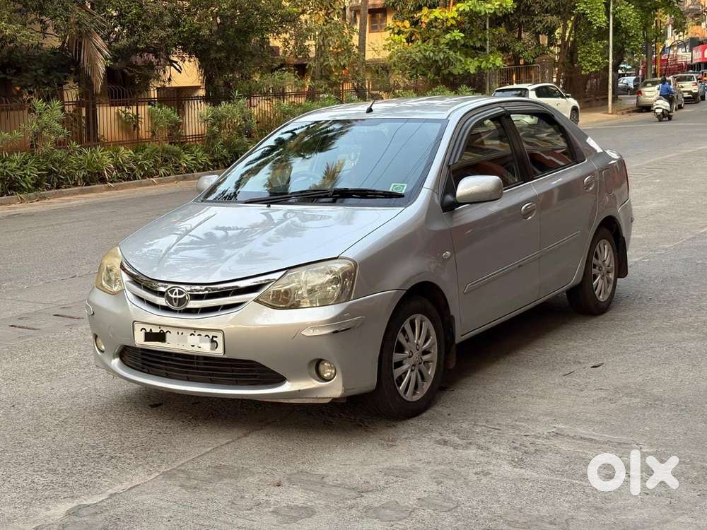 Toyota Etios V, 2012, Petrol