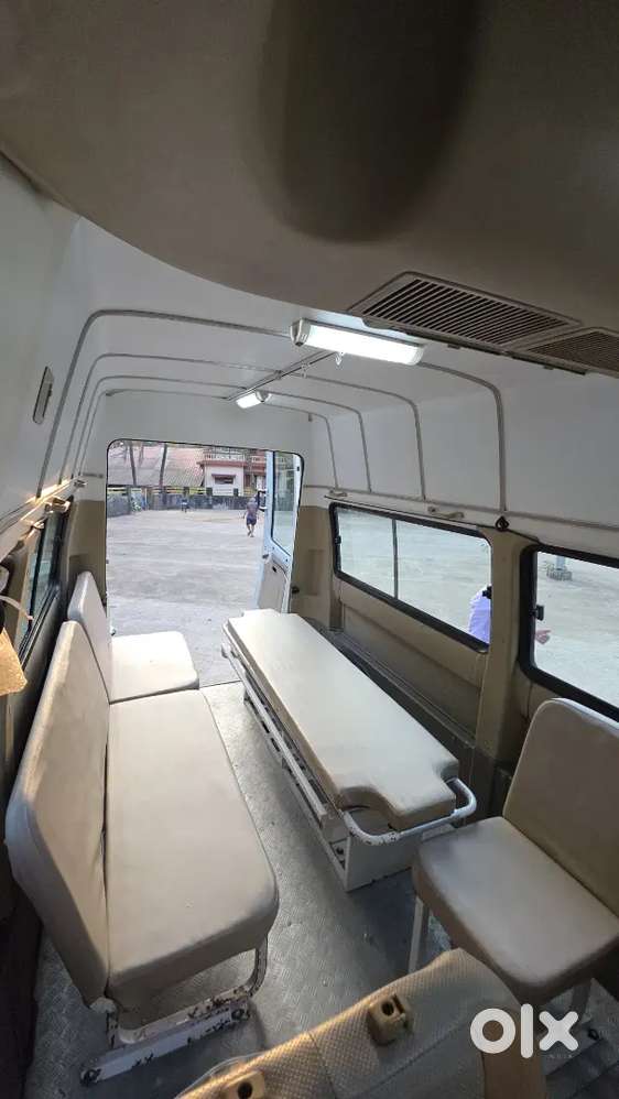 Tata Winger Deluxe 2018