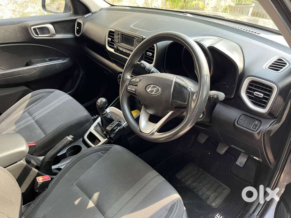 Hyundai Venue 1.2 S Plus, 2020, Petrol