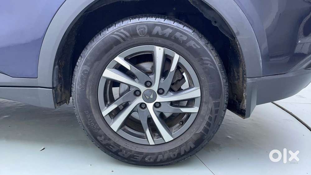 Mahindra Xuv700 2.2 Ax 5 Diesel Mt 7 Str, 2022, Diesel