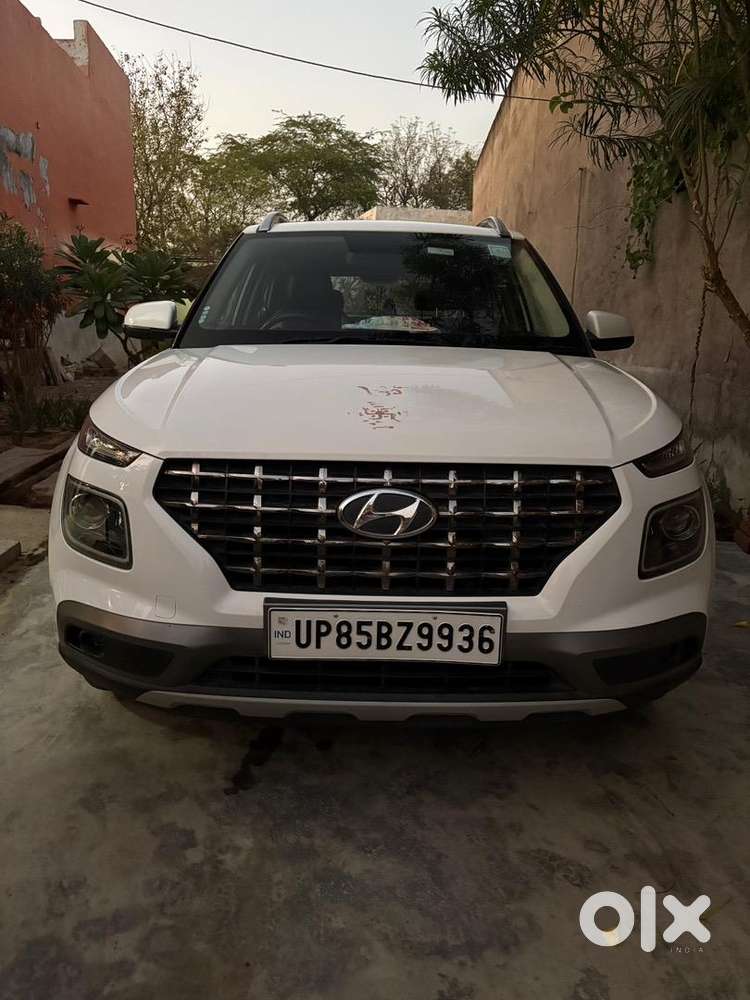 Hyundai Venue 2022 Diesel Well Maintained