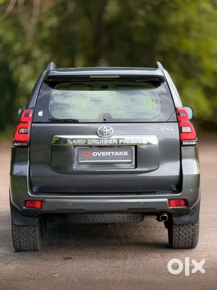 Toyota Land Cruiser Prado Vx L, 2010, Diesel