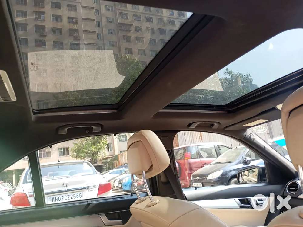 C200 Avantgarde W204 Facelift-1st Owner-panaromic Sunroof