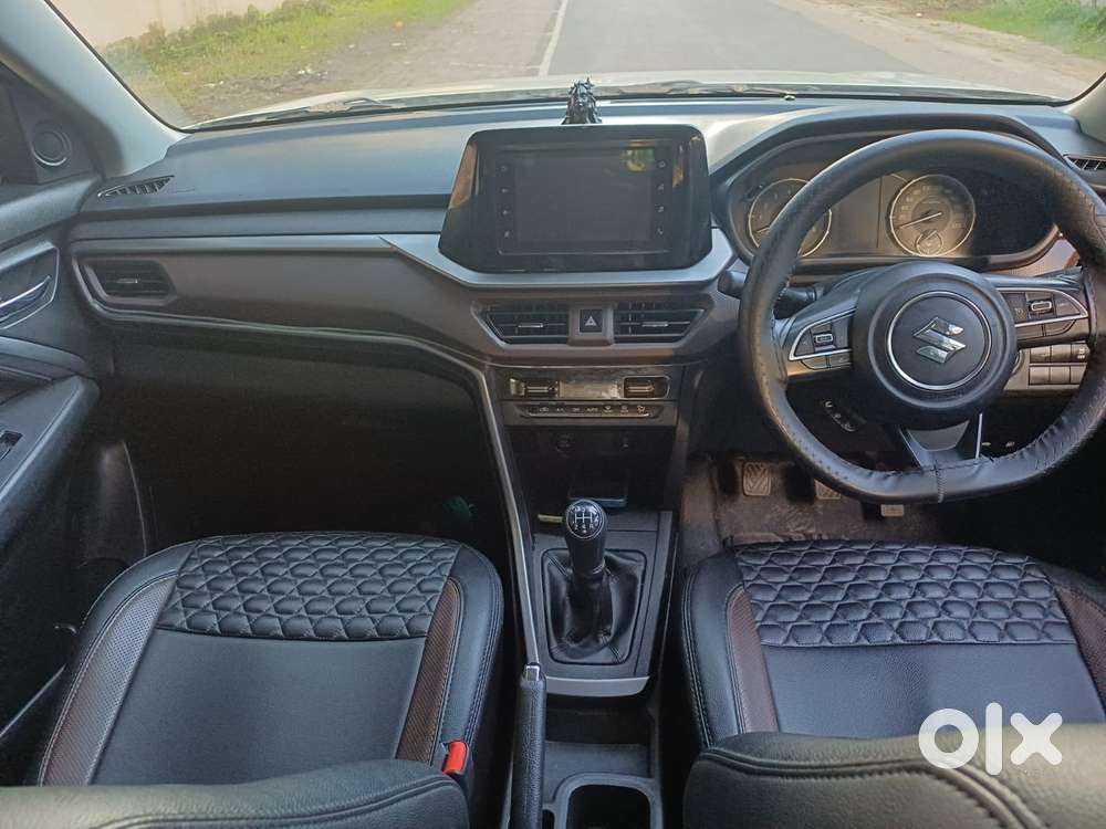 Maruti Suzuki Brezza 1.5 Zxi Smart Hybrid, 2024, Petrol