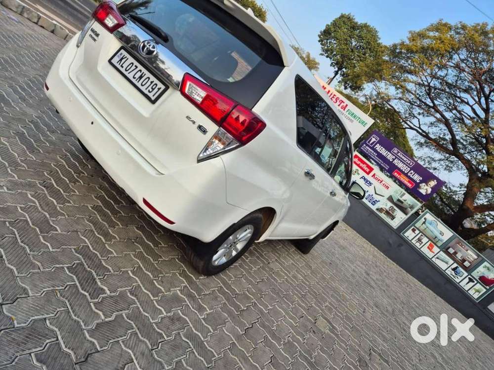 Toyota Innova Crysta 2.4 G Mt, 2018, Diesel