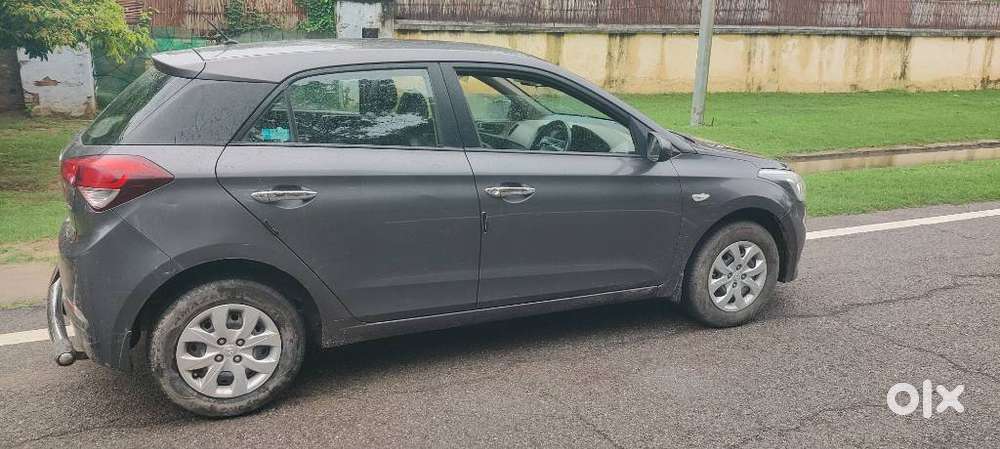 Hyundai Elite I20 Sportz (o) 1.2, 2015, Petrol