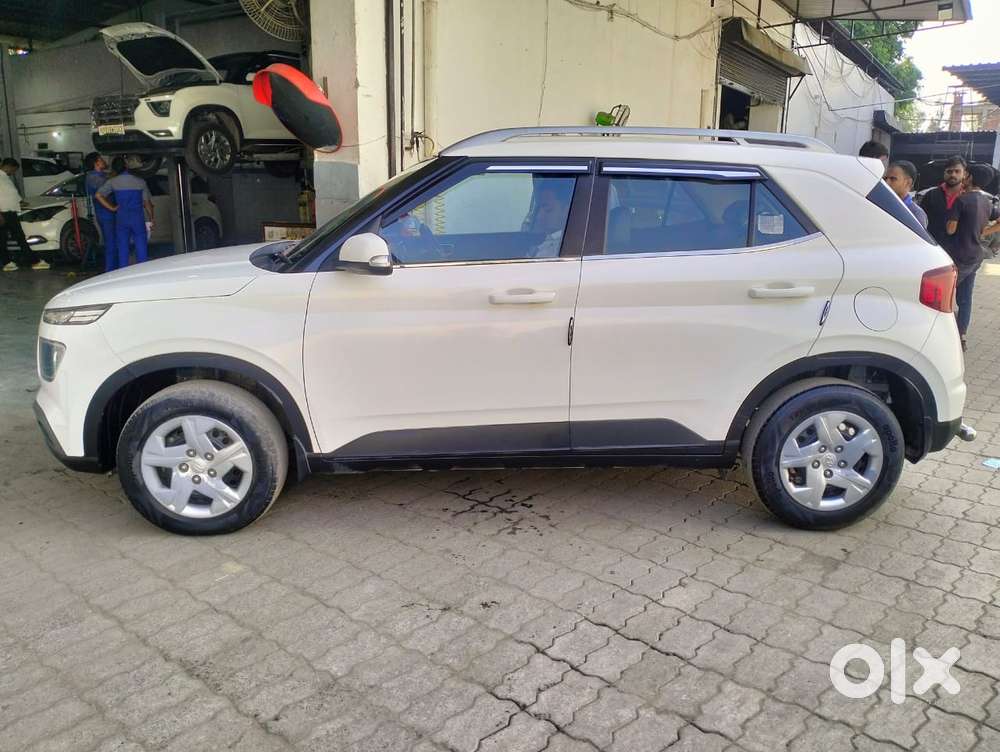 Hyundai Venue S Plus Mt 1.2 Kappa, 2022, Petrol