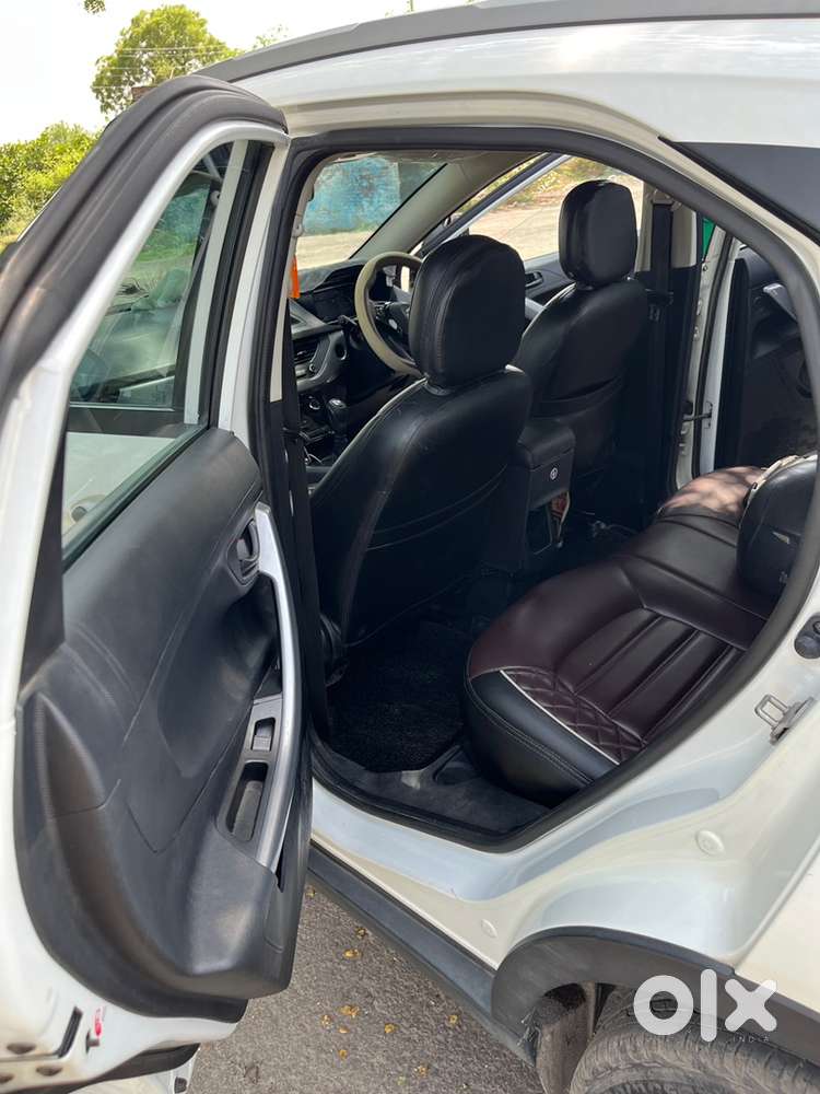 Tata Nexon Xm 10/2023 With Agency Alloy