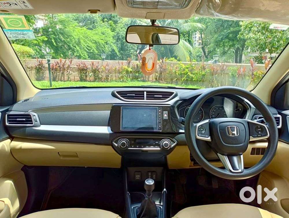 Honda Amaze 2nd Gen Vx, 2022, Petrol