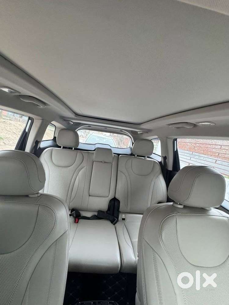 Mahindra Xuv 3xo, 2024, Petrol