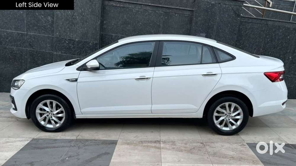 Skoda Slavia Ambition 1.0l Tsi At, 2024, Petrol