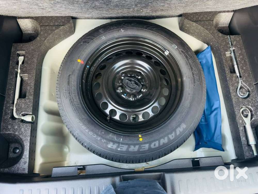 Maruti Suzuki Brezza 1.5 Zxi Plus Smart Hybrid, 2023, Petrol
