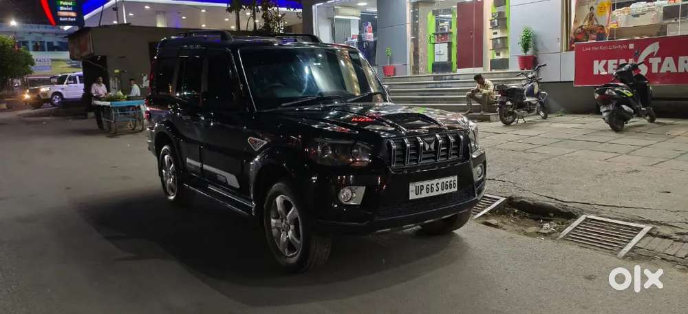 New Condition Gadi Hai Koi Kam Nahin Hai Charon Tyre Naya Hai