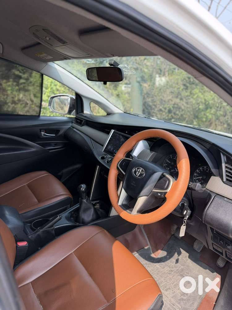 Toyota Innova Crysta 2.4 G Mt, 2017, Diesel