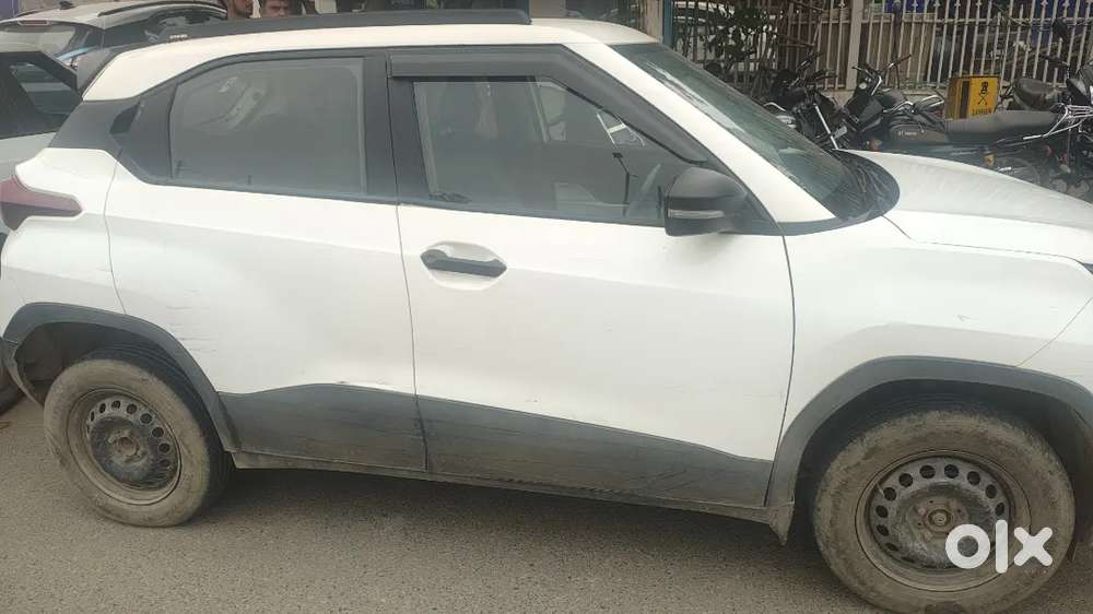 Tata Punch 2022 Petrol 74000 Km Driven