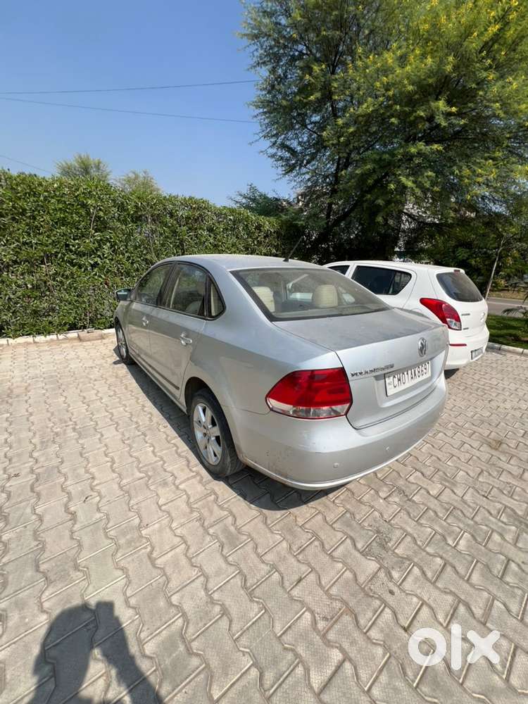 Volkswagen Vento Petrol Manual 2011