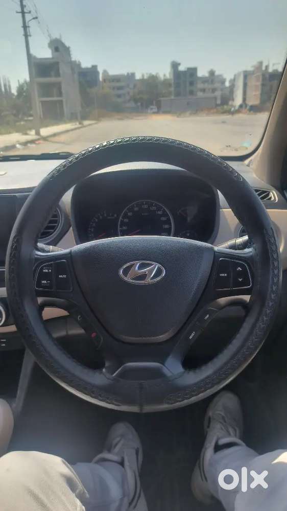 Hyundai Grand I10 Asta Top Model 2017 Petrol