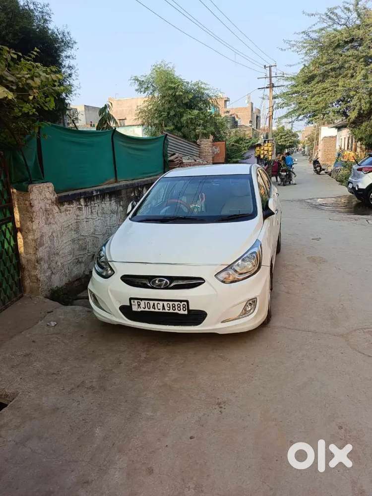 Hyundai Verna Fluidic 1.6 2013