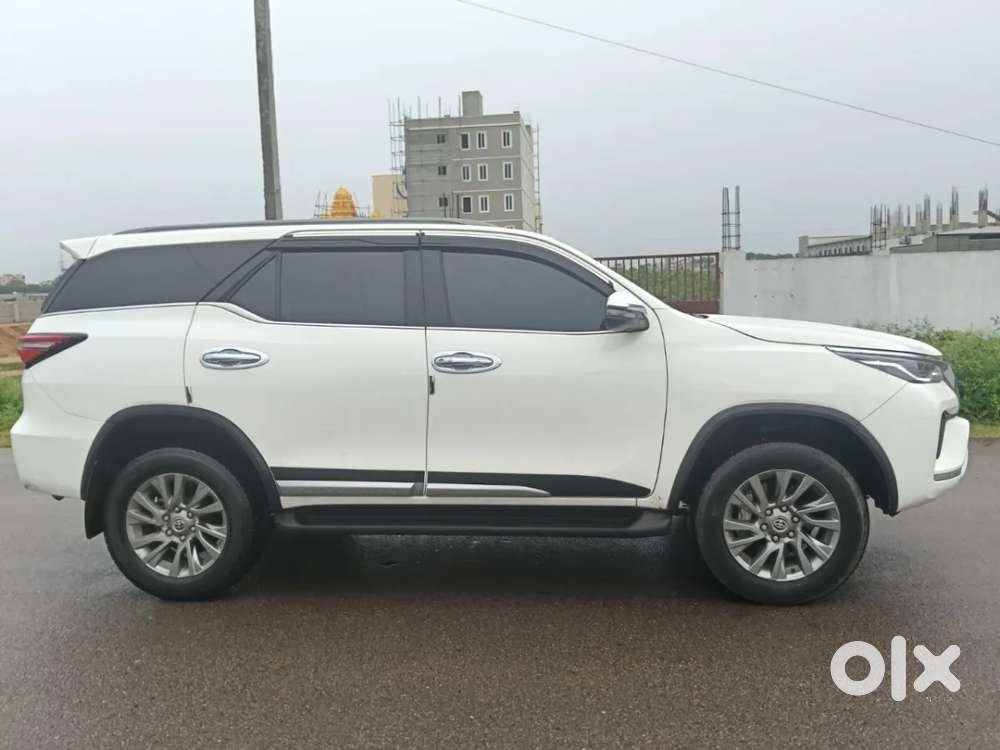 Toyota Fortuner 4x2 At, 2024, Diesel