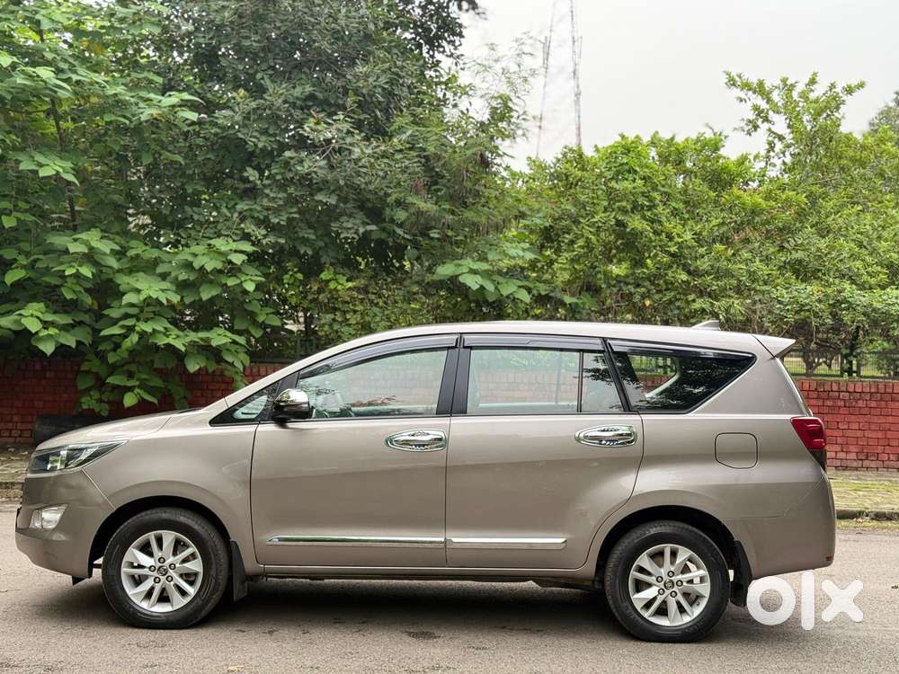 Toyota Innova Crysta 2.4 G Mt, 2018, Diesel