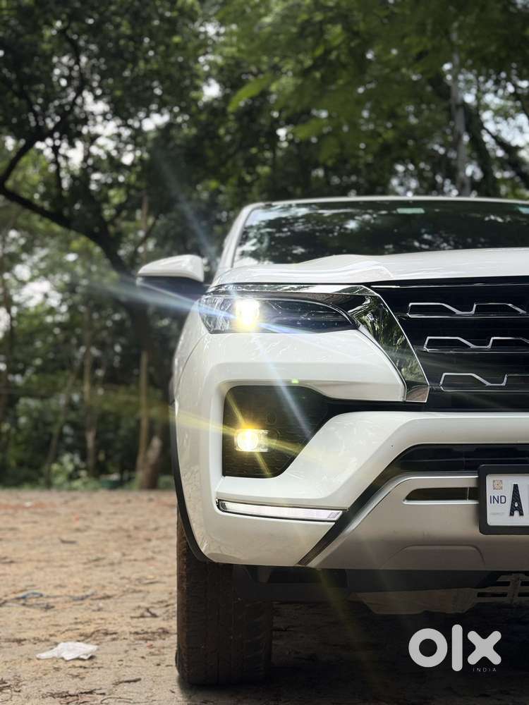 Toyota Fortuner 4x2 Mt 2.8 Diesel, 2023, Petrol