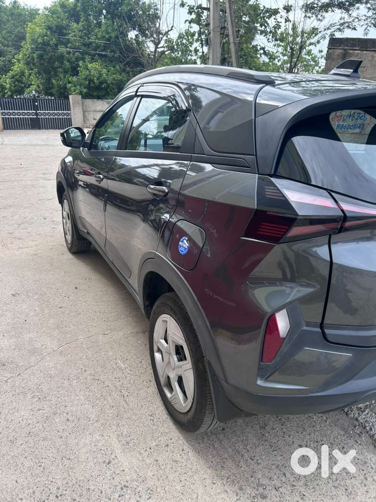 Tata Nexon 2025 Petrol
