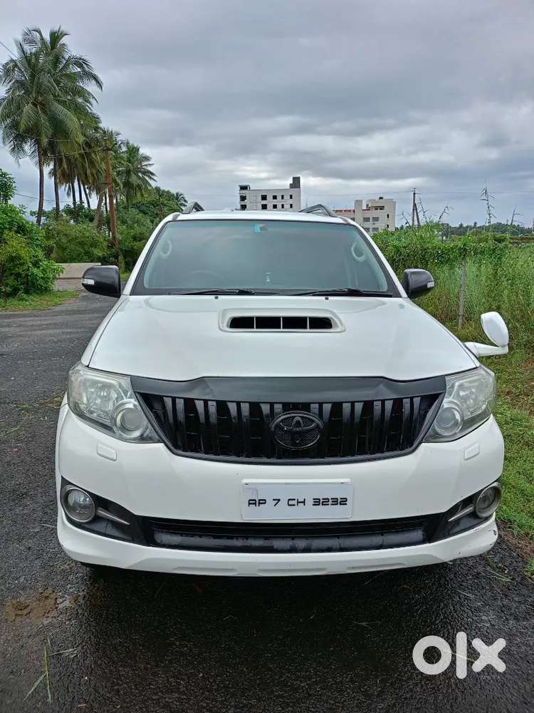 Toyota Fortuner  2015
