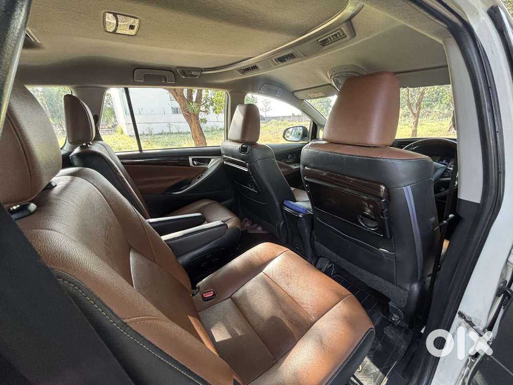 Toyota Innova Crysta [2020-ongoing] 2.4 Zx At 7 Str, 2021, Diesel