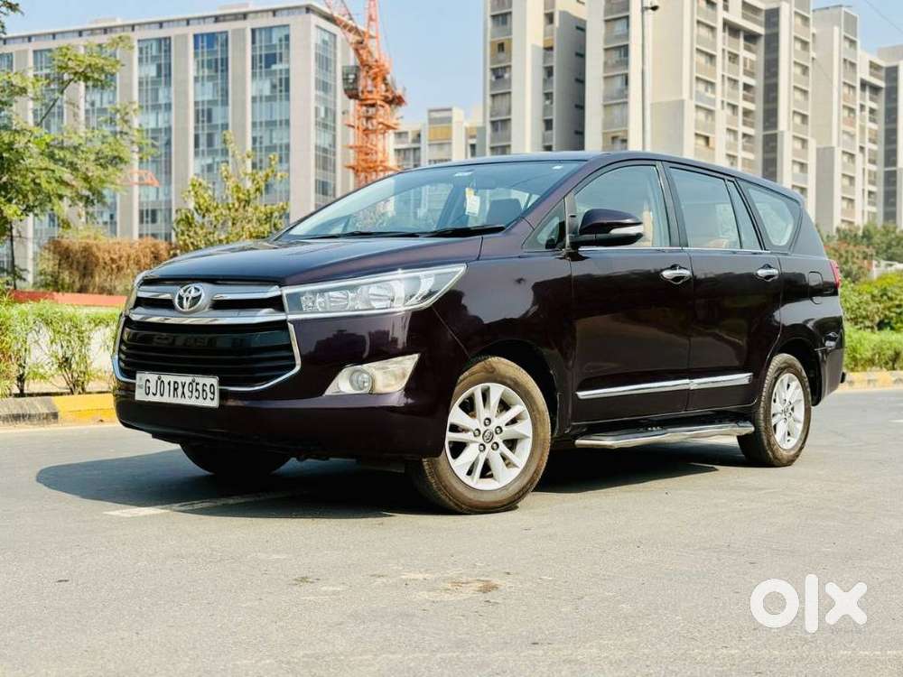 Toyota Innova Crysta 2.4 G Mt, 2017, Diesel