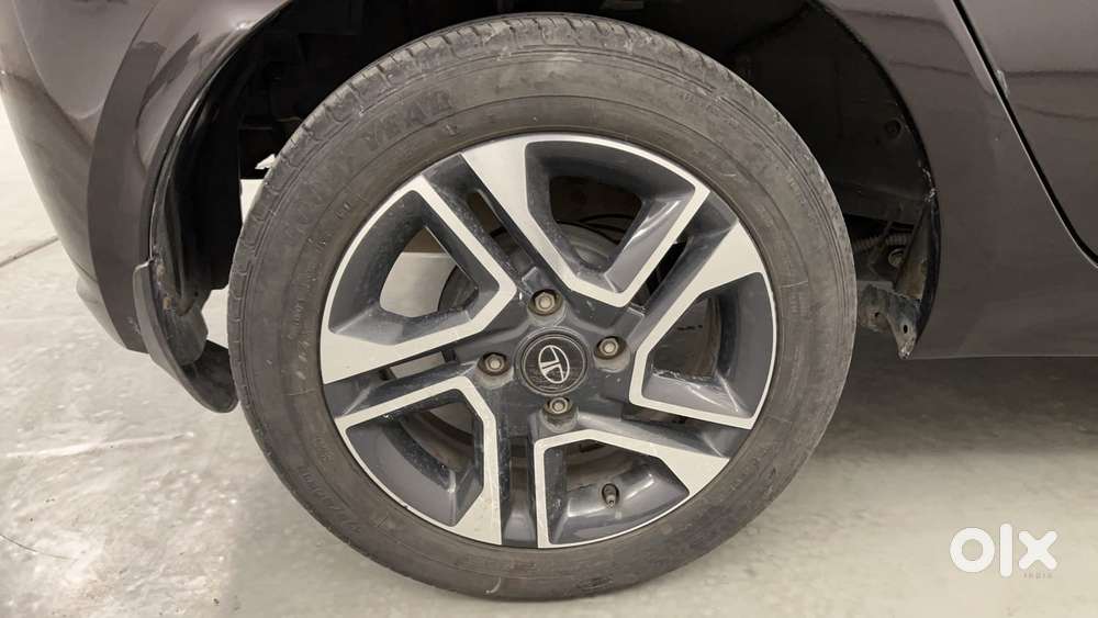 Tata Tiago Xza Plus, 2022, Petrol