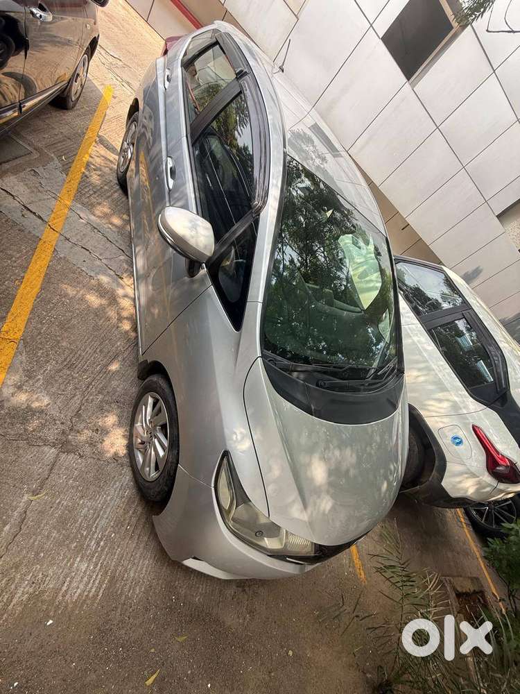 Honda Jazz V Cvt 2016 Automatic Petrol - Silver