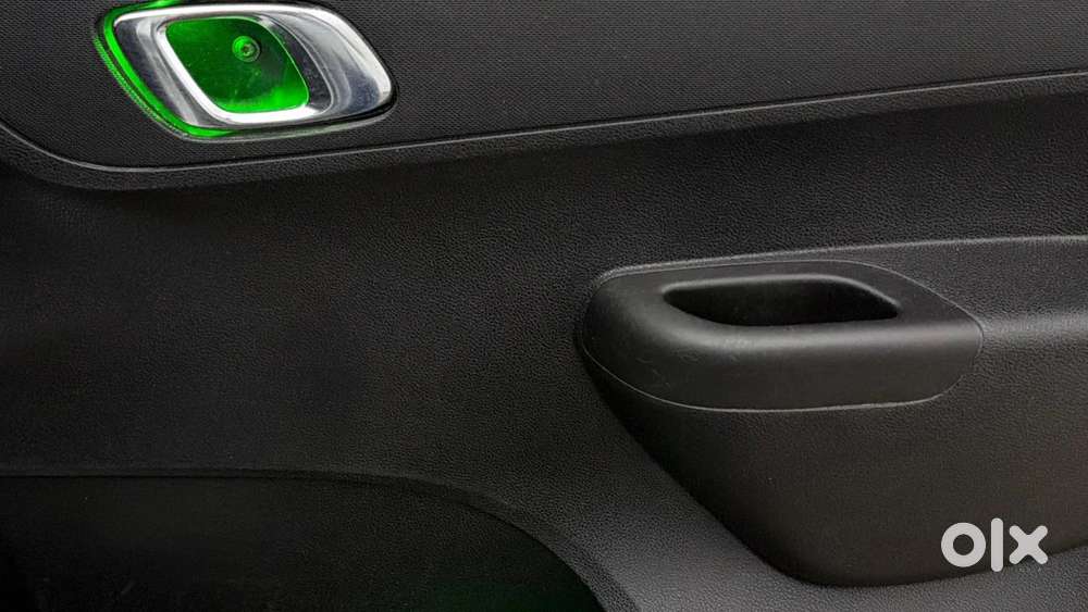 Renault Kwid 1.0 Rxt Amt Opt, 2018, Petrol