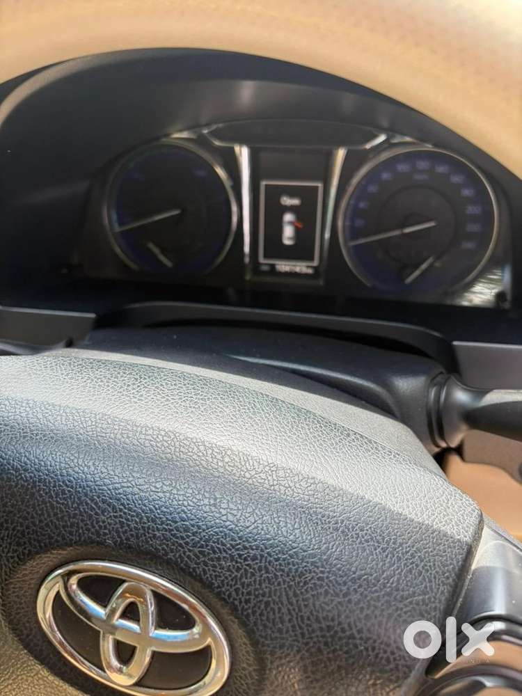 Immaculately Maintained Toyota Camry Hybrid