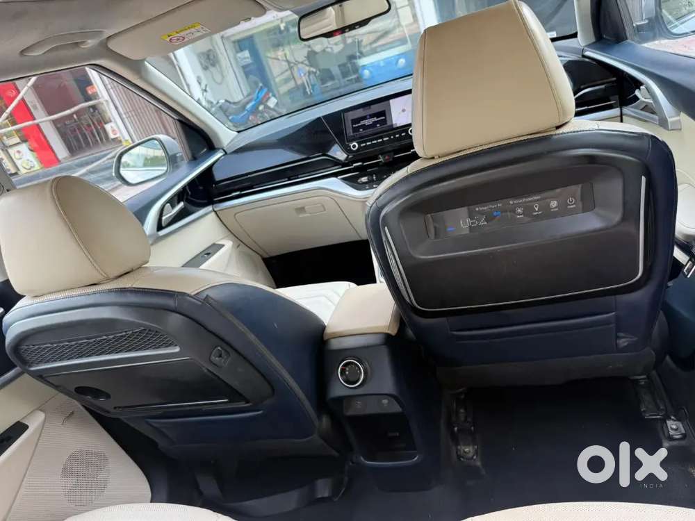 Kia Carens Luxury 2022