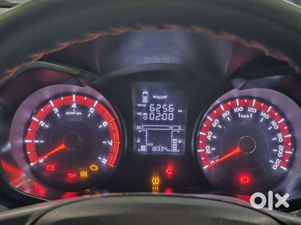Mahindra Xuv300 W4, 2023, Petrol