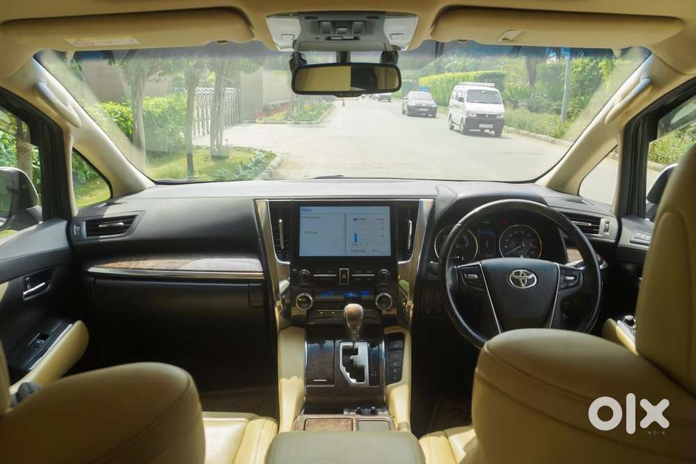 Toyota Vellfire 2.5 Hybrid, 2021, Petrol