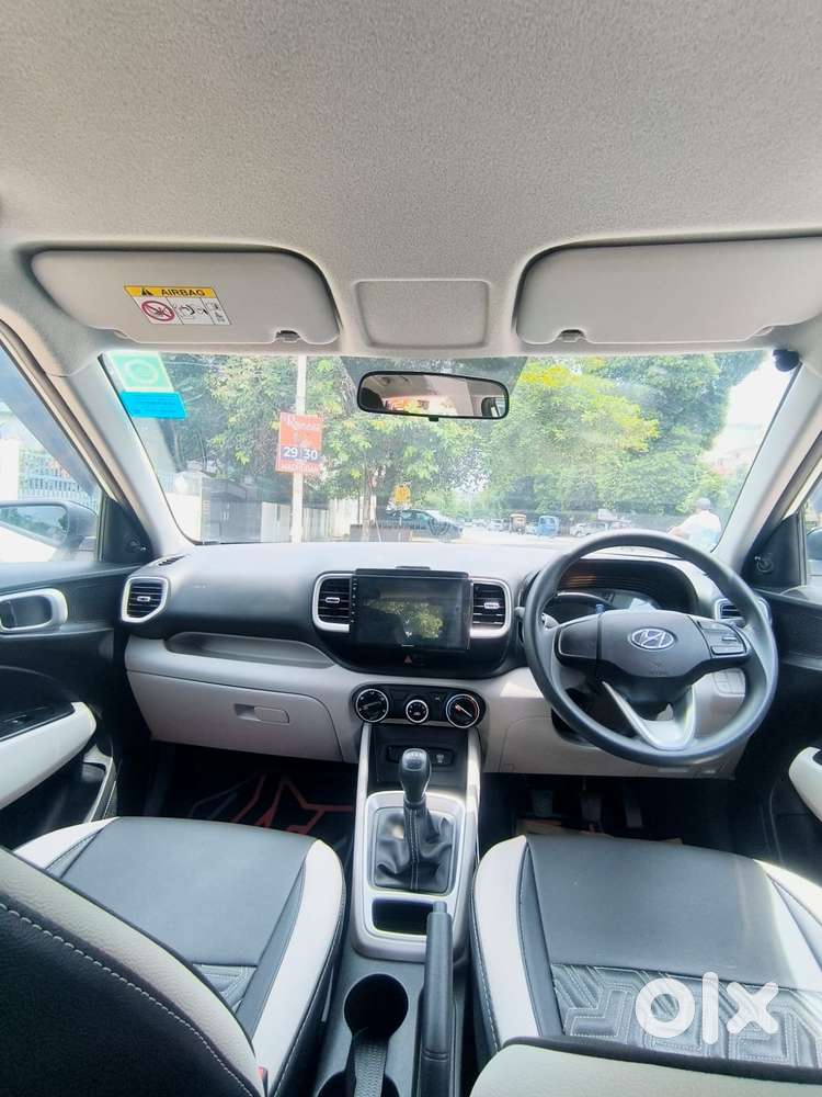 Hyundai Venue E 1.2 Petrol, 2025, Petrol