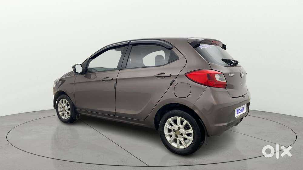 Tata Tiago 1.2 Revotron Xz, 2017, Petrol