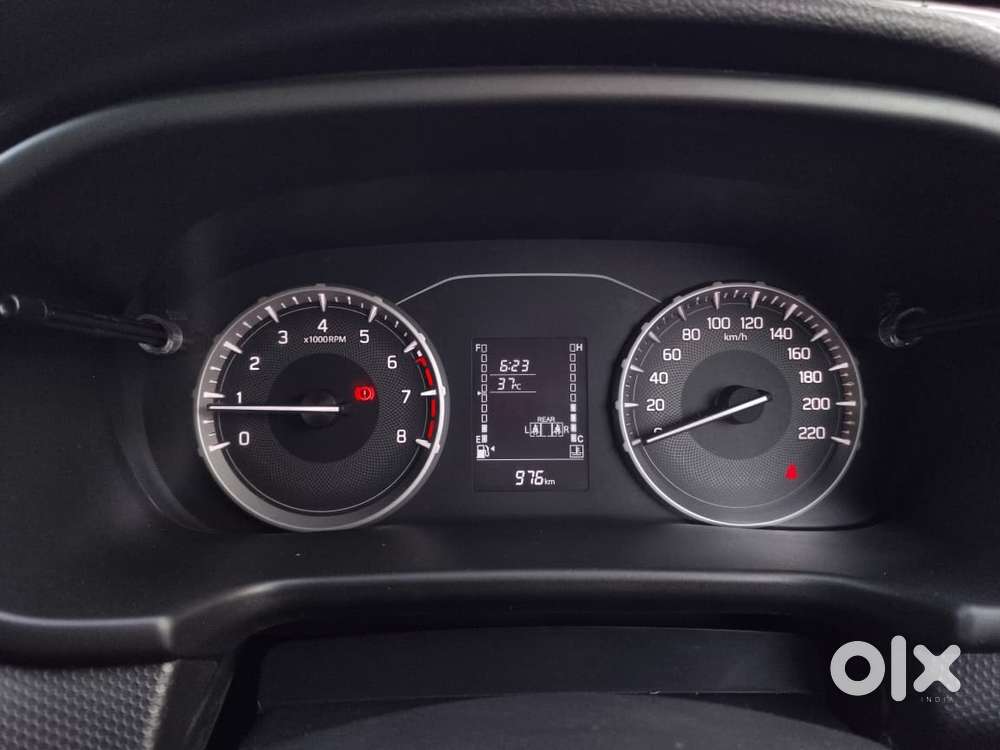 Maruti Suzuki Brezza 1.5 Vxi Smart Hybrid, 2025, Petrol