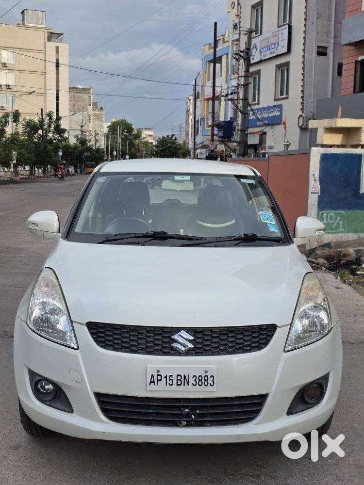 Maruti Suzuki Swift Vxi 1.2 Abs Bs-iv, 2014, Petrol
