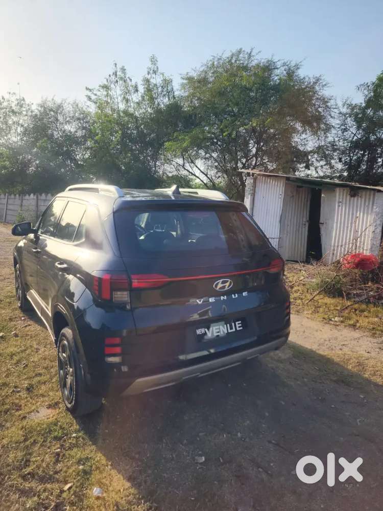 Hyundai Venue 2023 1st Owner
