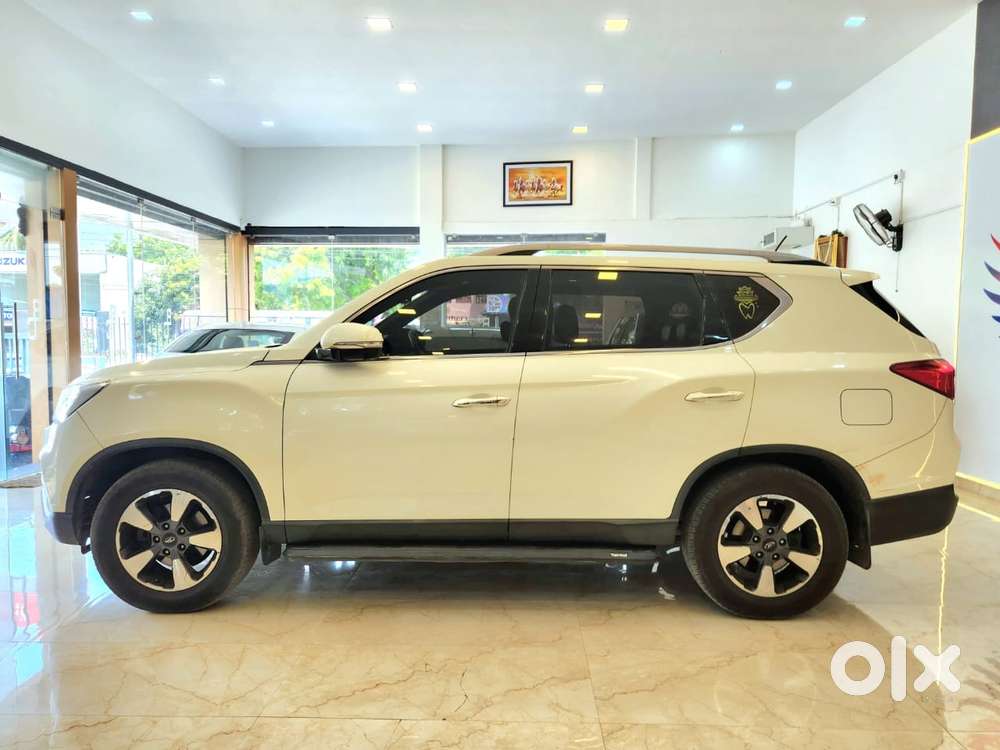 Mahindra Alturas G4 4x4 At, 2021, Diesel