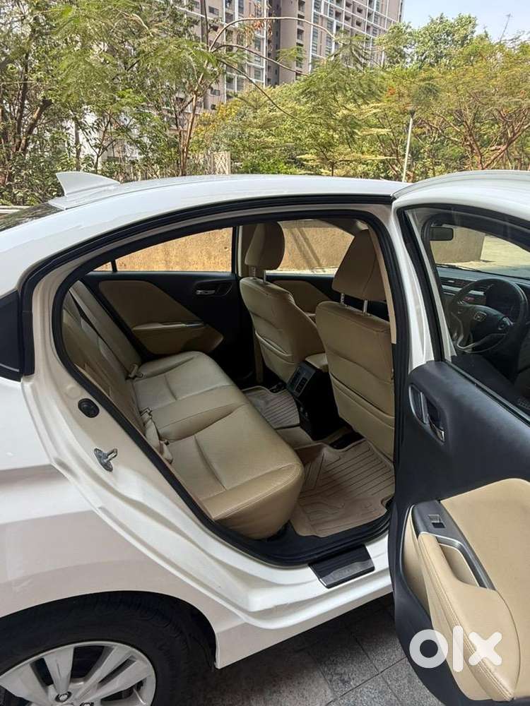 Honda City -automatic -sunroof-ivtec-vx