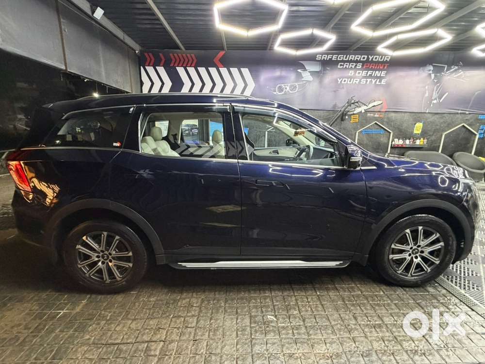 Mahindra Xuv700 Petrol 2023