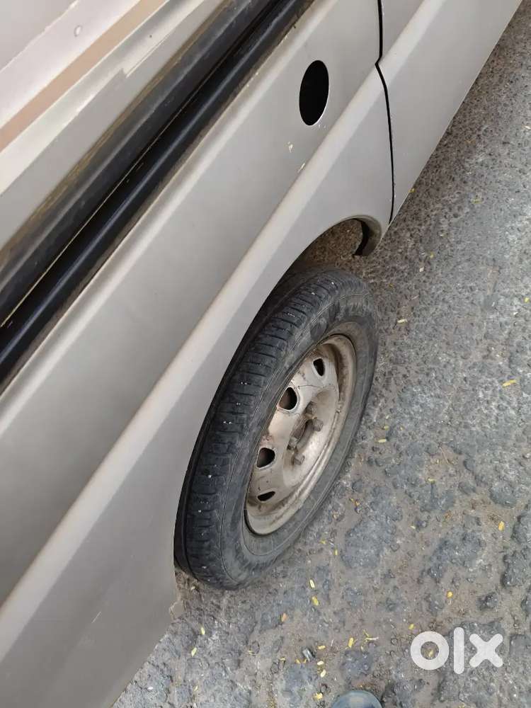 Maruti Suzuki Eeco 2011