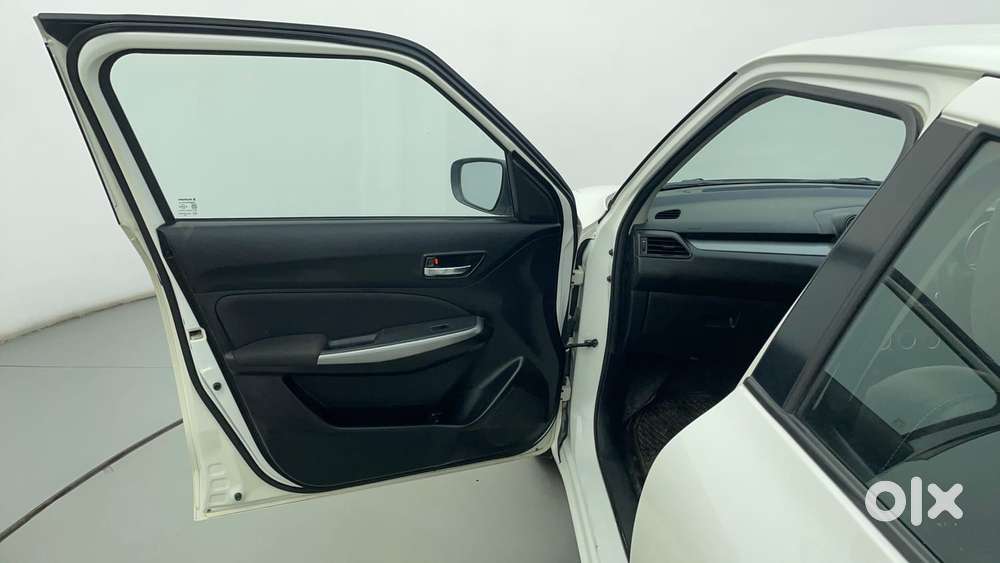 Maruti Suzuki Swift Amt Zxi, 2018, Petrol