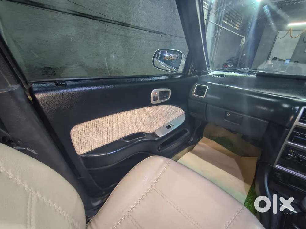 Maruti Suzuki Esteem 2005